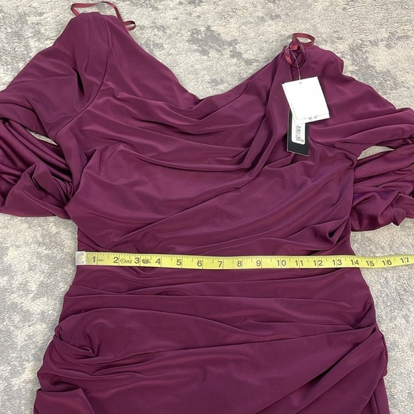 NWT Betsy & Adam Cape Long Sleeve Trumpet Gown Wine Cabernet Purple Sz 10 - Picture 10 of 13